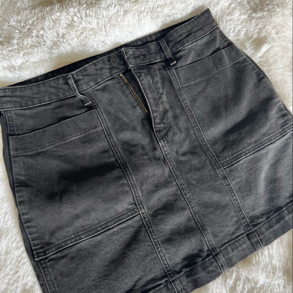 Old Navy black denim skirt size 12 worn once